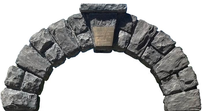 Stone archway logo of Keystone Law